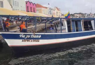 Eerste bootjes met fruit uit Venezuela aangekomen op Curaçao