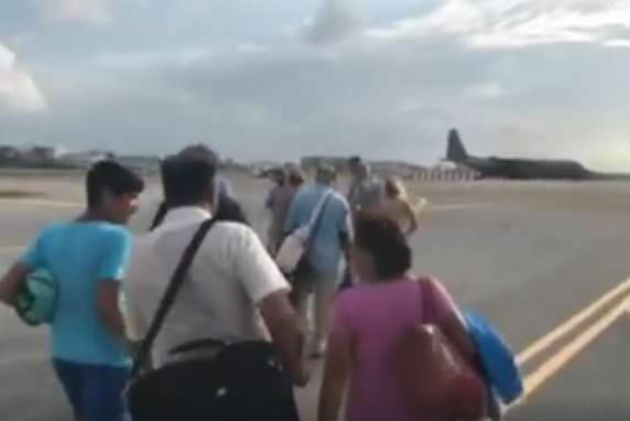 Evacuatie naar Curaçao; meer militairen op komst