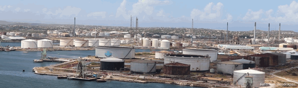 Curaçao consolideert olie-activa, verkoop inventaris