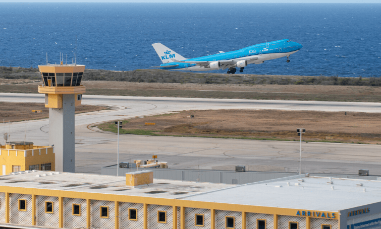 Laatste KLM 747 op Curaçao