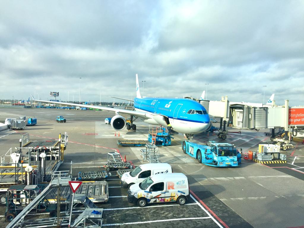 Schiphol-topman: verre vluchten KLM moeten doorgaan