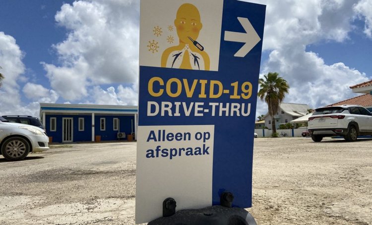 Aantal corona-cases op eilanden tot wel zeven keer hoger dan in Nederland 