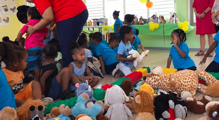 2,3 miljoen euro van de Postcode Loterij voor kinderbescherming Aruba en Curaçao